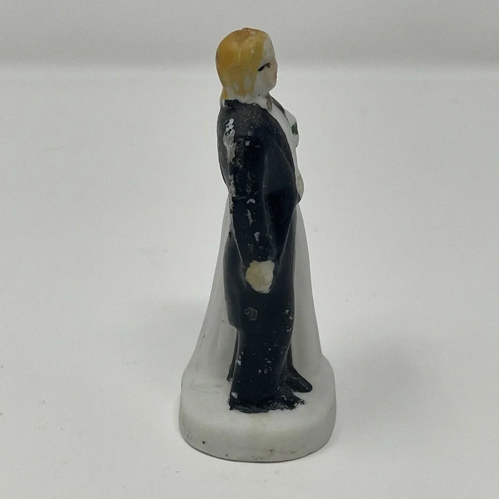 Vintage Bride and Groom‎ Ceramic Wedding Cake Topper Made in Japan Mid-Century
